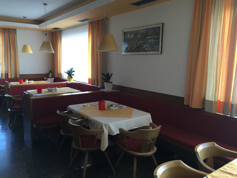 Tourist Hotel Брессаноне Екстер'єр фото
